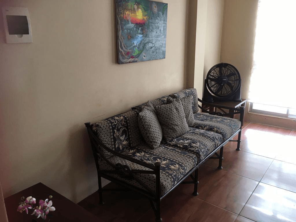 listing card gallery